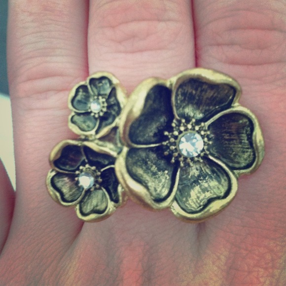 Charlotte Russe Statement Flower Ring
