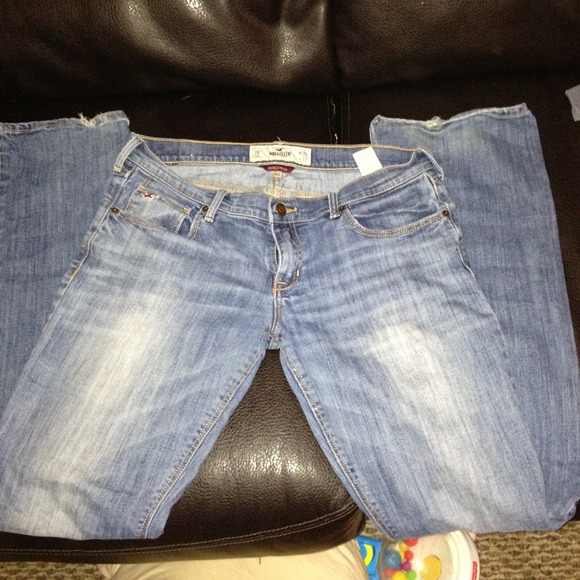 Gently used Hollister social stretch jeans - Picture 1 of 3