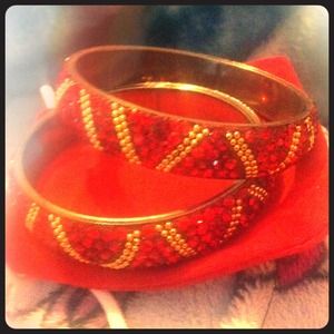 Beautiful Indian Bangles Straight From India.