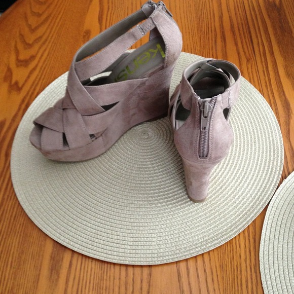 New Kensi wedge strappy sandal sz 7 1/2 - Picture 2 of 3