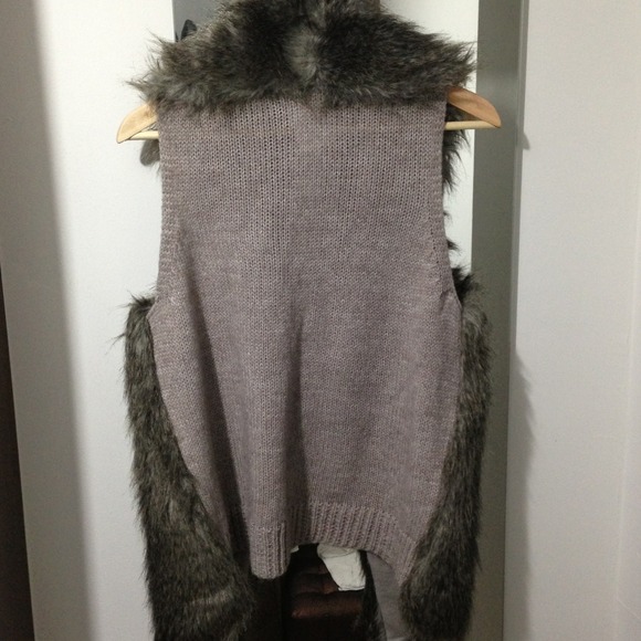 Sold Sold Sold - Picture 3 of 4