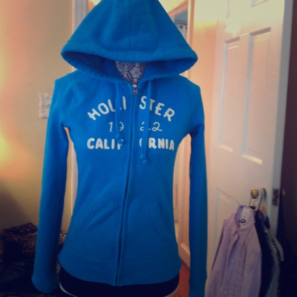 ❌SOLD❌Blue hollister zip up hoodie sweatshirt