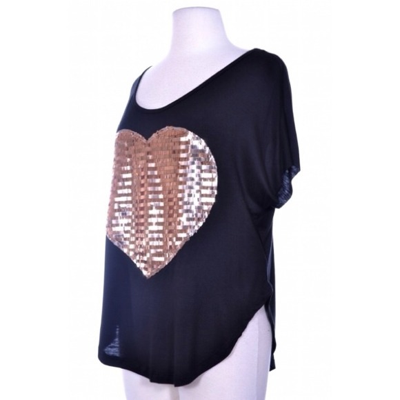 ๐ฅLAST ONE๐ฅ Sequin Heart Top - Picture 2 of 4