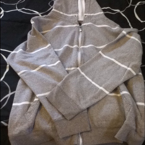 Guys sweatshirt, size large - Picture 1 of 1