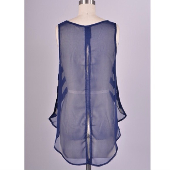 LAST ONE! Chevron Chiffon Tank - Picture 3 of 4