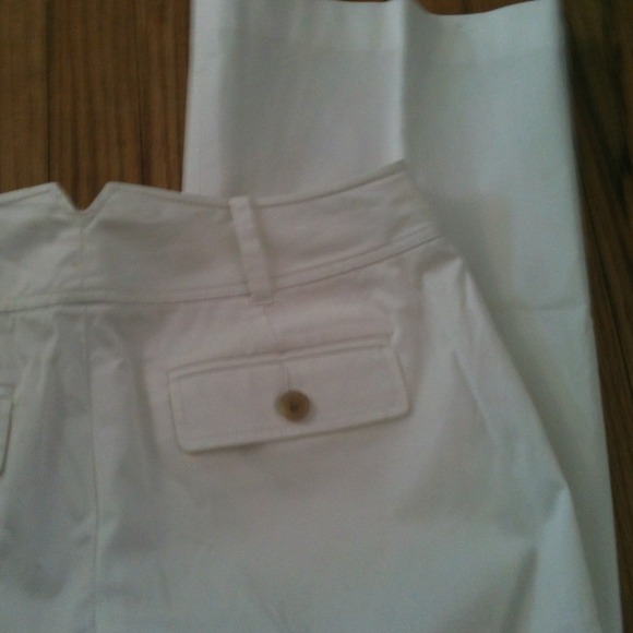 Sold in bundle - Picture 3 of 3