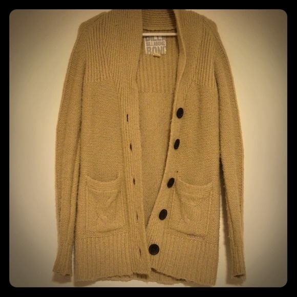 ⚠Sold⚠ Billabong sweater