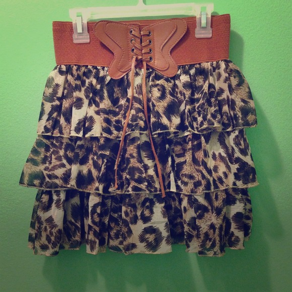 Cheetah ruffle layer skirt