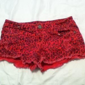NWOT Pink leopard print denim shorts