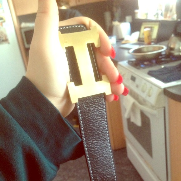 Hermes belt . Not authentic but great quality!