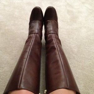 🎉Host Pick!🎉 Michael Kors Brown Leather Boots