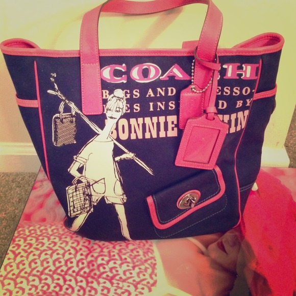 REDUCED  AUTHENTIC Bonnie Cashin Coach tote bag