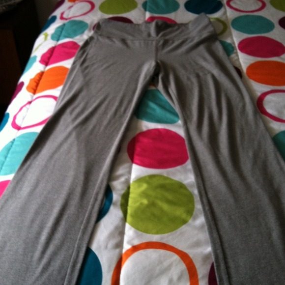 Poof Excellence Yoga Pants