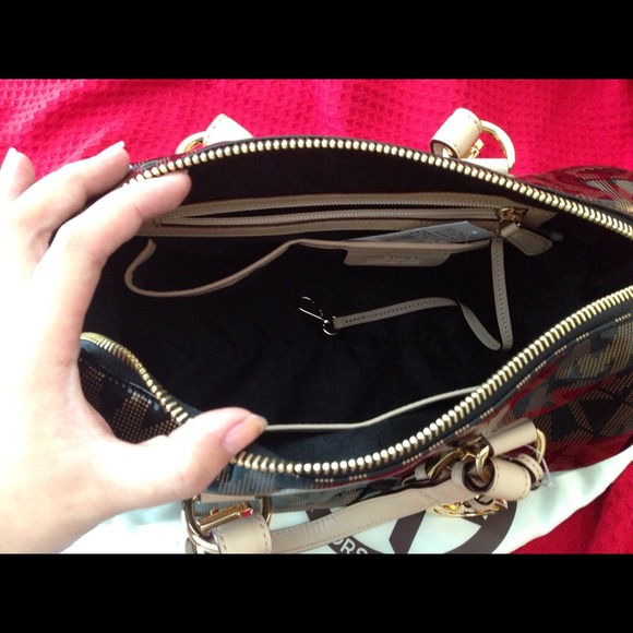 ❌Sold❌✨Brand New w Tags✨ MK Patent Leather Grayson - Picture 2 of 3