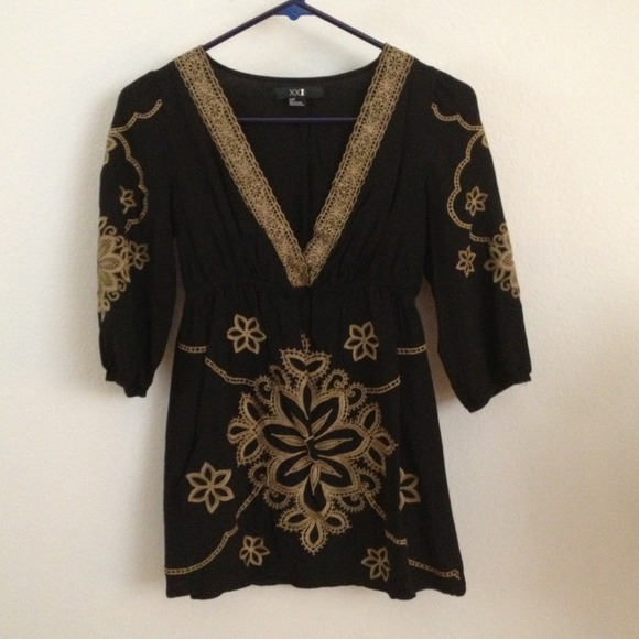 SOLD‼️ Bohemian V-neck blouse/swimsuit cover