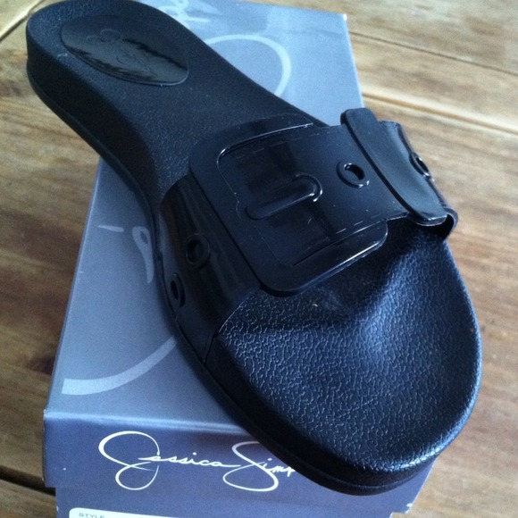 Jessica Simpson flats