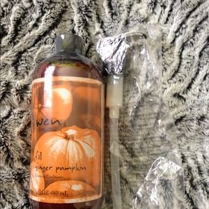 Wen limited edition Fall Ginger Pumpkin