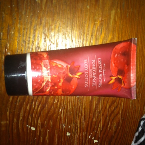 Pomegranate body lotion