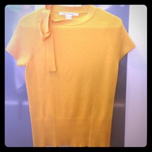DVF Yellow Short-sleeved sweater