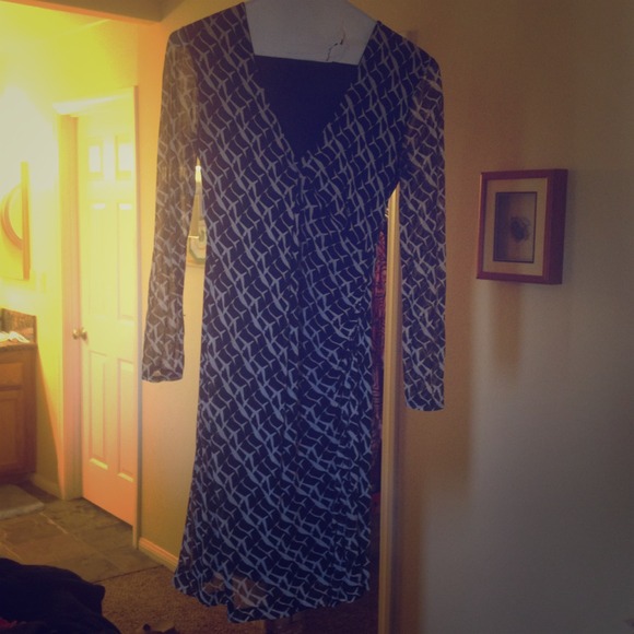 Kenneth Cole cute fitted black and white dress.