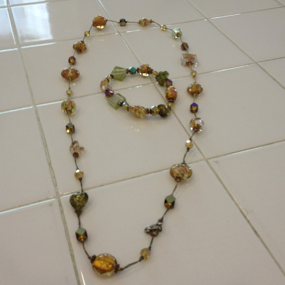Necklace & Bracelet - Picture 1 of 4