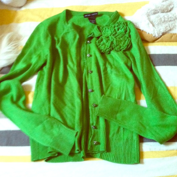 New York & company green cardigan💚💚