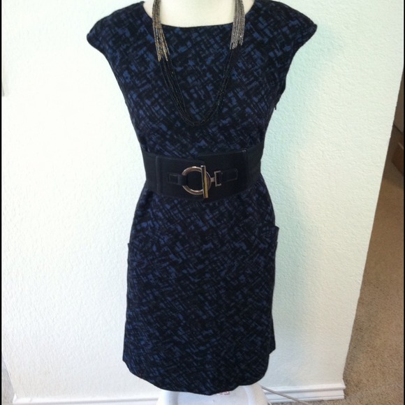 *Michael Kors* Sz 4 XS S Blue /Black pattern dress - Picture 2 of 4