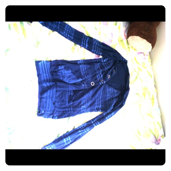 Wet seal blue longsleave shirt