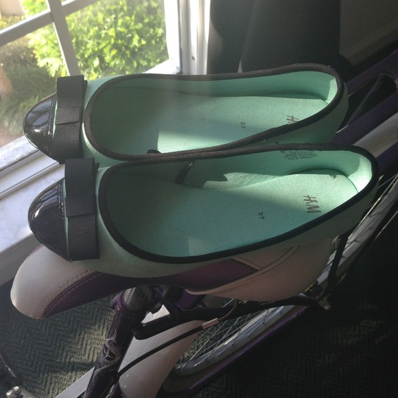 Mint and black ballet slippers from H&M