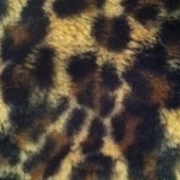 Cheetah hat - Picture 3 of 3