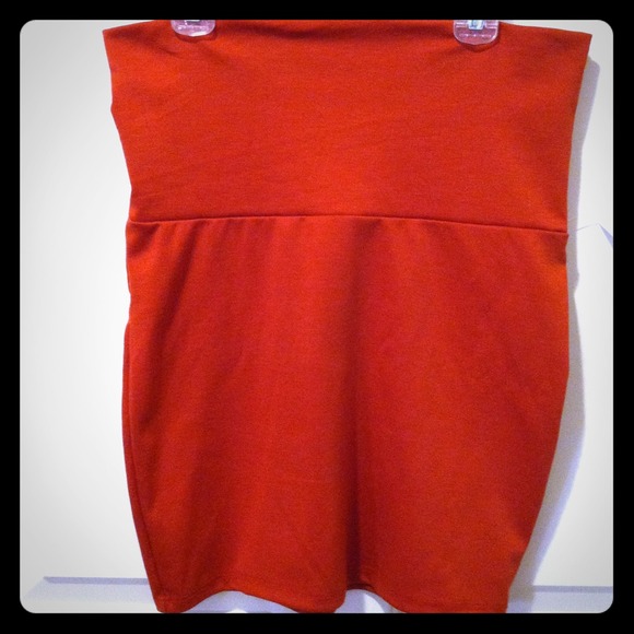 📌Bundled📌Bodycon red skirt