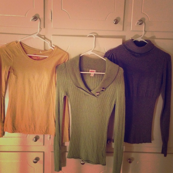3 cute tops!