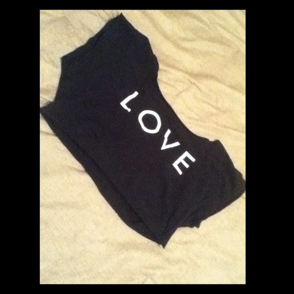 💙Navy blue LOVE crop top💙