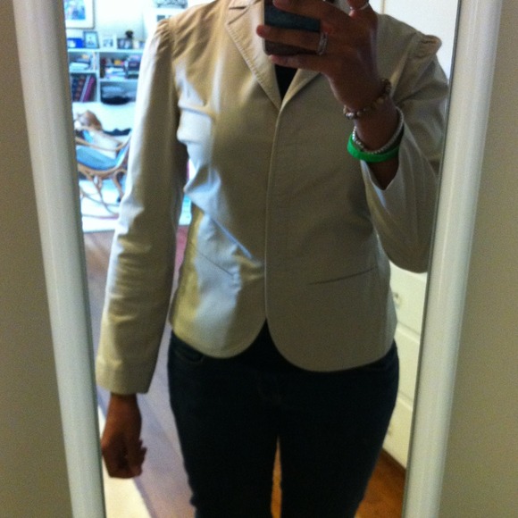 Feminine summer suit by max studio