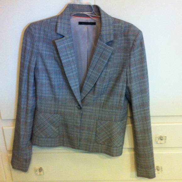 Elie tahari plaid patterned suit