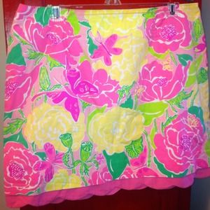 Lilly Pulitzer size 12 floral scalloped skirt!