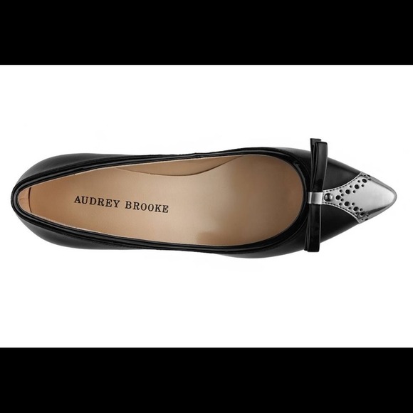 🌹SALE🌹Audrey Brooke Pump NWOT - Picture 3 of 4