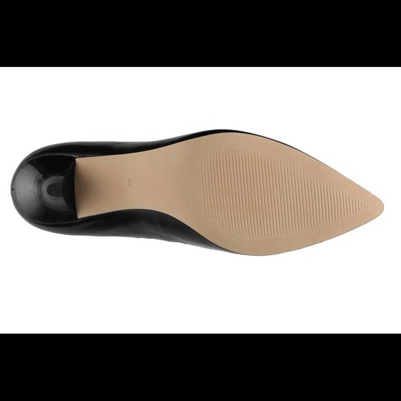 🌹SALE🌹Audrey Brooke Pump NWOT - Picture 4 of 4