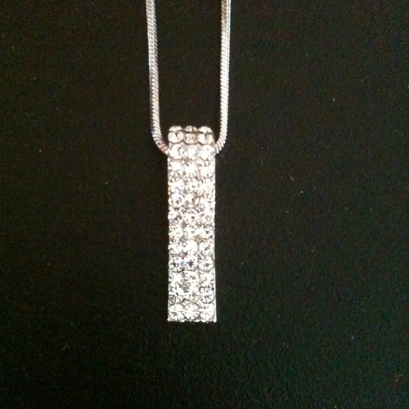Beautiful diamond fashion necklace