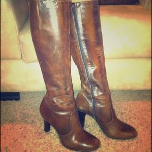 Genuine leather brown Gianni Bini boots