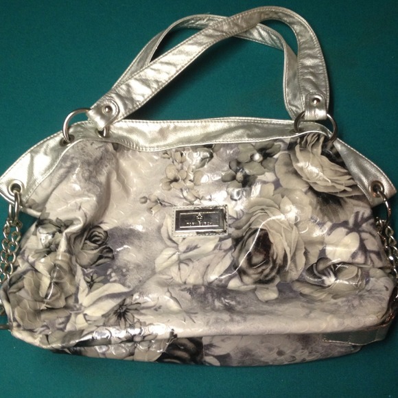 Grey purse with flowers!
