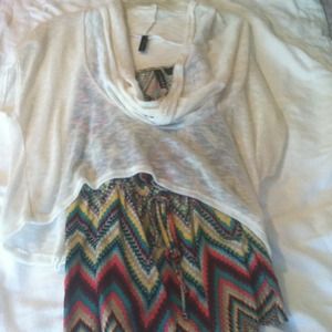 2-pieces tank top and white top