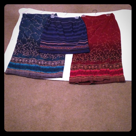 Lot of 3 wrap skirts - Picture 1 of 4