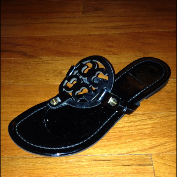 ⛔SOLD⛔ Tory Burch "Miller" Patent Sandals - Picture 2 of 4