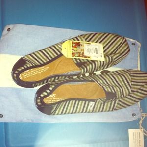 Toms (men's!)