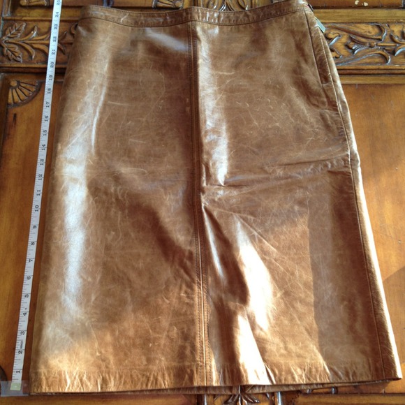 💸💸sold💸💸Tommy Hilfiger 100%leather brown skirt