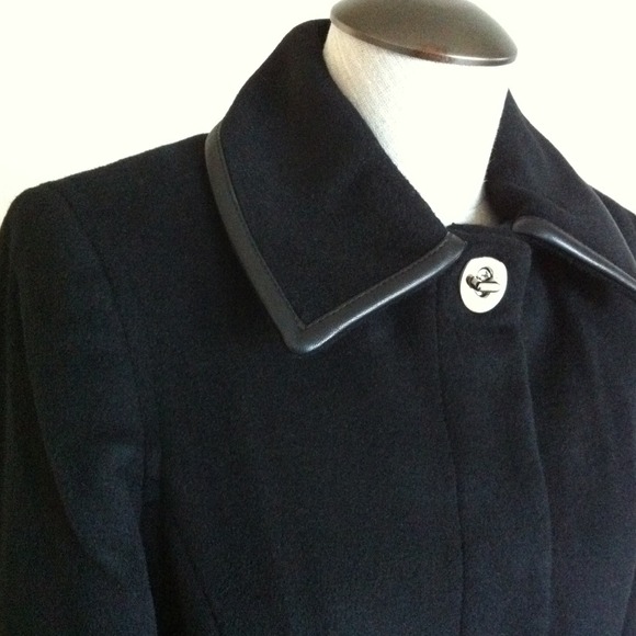 COACH - BNWT Beautiful Wool/Mohair Black Wool Coat - Picture 3 of 4