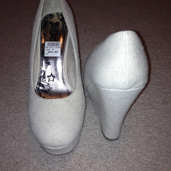 Platform Wedges; Sand