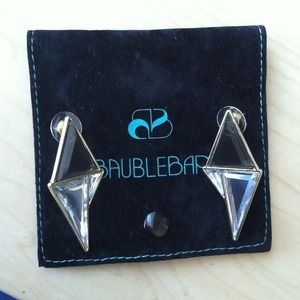 💰sold in bundle💰Baublebar Geometric earrings