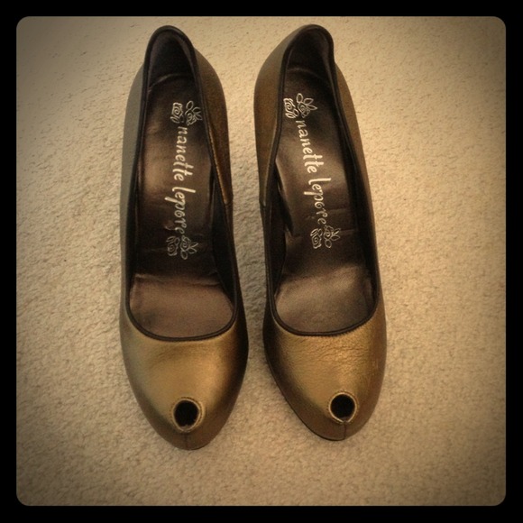Not Available Anymore - Nanette Lepore gold pumps